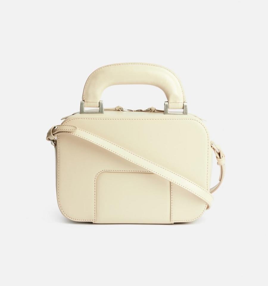 Ami Paris Case Bags Beige | ami-MY101